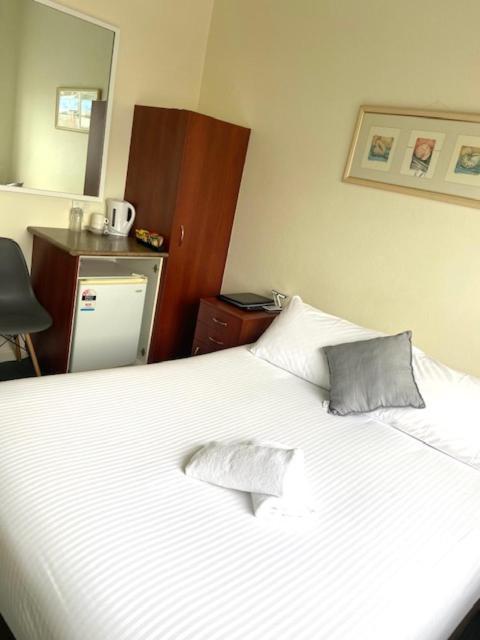 Knickerbocker Hotel Bathurst Eksteriør bilde